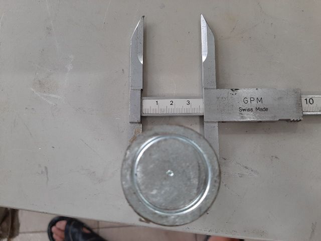 1 viên Nam châm trắng, vĩnh cửu 3.8cm dày 1cm cực mạnh.