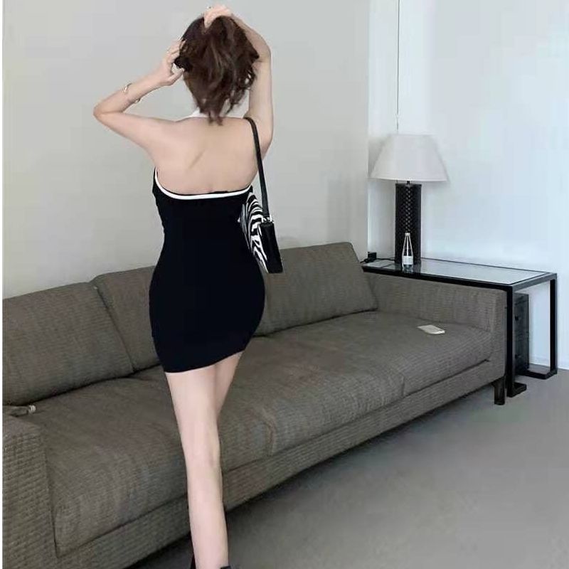 Đầm Ôm Cổ POLO Không Tay Có Khóa Kéo Gợi Cảm Thời Trang Mùa Hè Hàng Mới Dành Cho Bạn Nữ