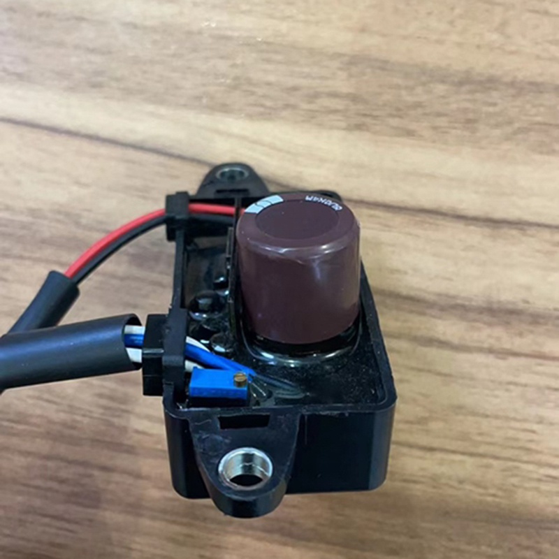 Thiết Bị Điều Chỉnh Điện Áp AVR Cho Máy Phát Điện 3KW 3.5KW