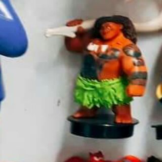 Nhân vật Topper trong film Moana & Hộp bắp các loại