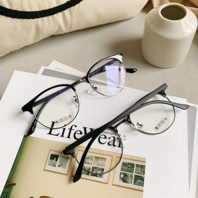 Mắt kính gọng tròn mảnh thời trang
