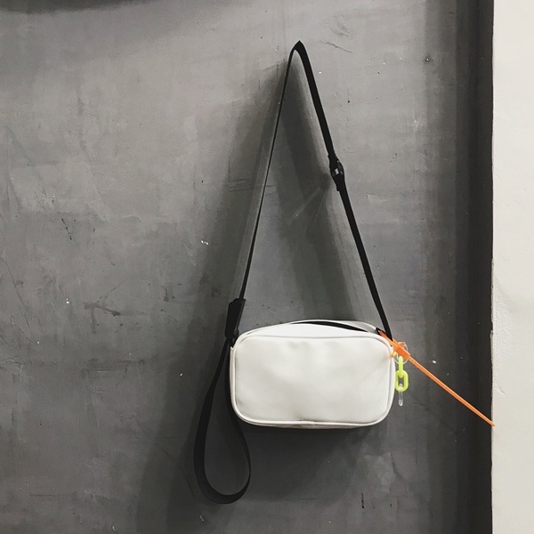 Túi Đeo Chéo Nam Nữ Thời Trang Mess Manzi Jino Studio Nhỏ Gọn Cá Tính Màu Trắng Đen - Túi Xách Unisex Chất Liệu Cao Cấp