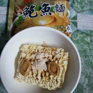 Mì gói 2 con bào ngư