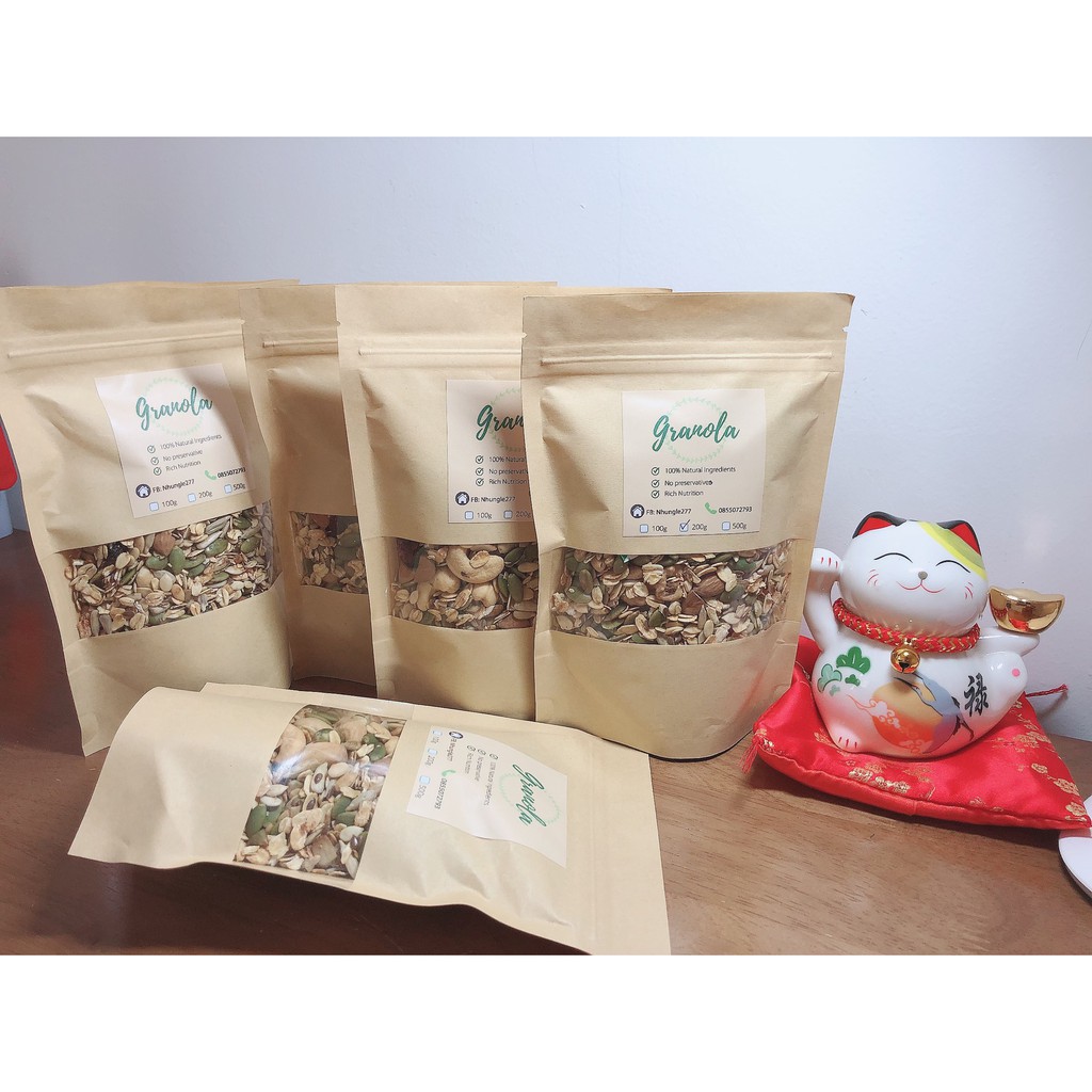 Granola, các loại quả, hạt có nguồn gốc từ thiên nhiên