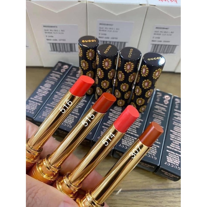 Son Gucci Rouge de Beauté Brillant Glow & Care Shine