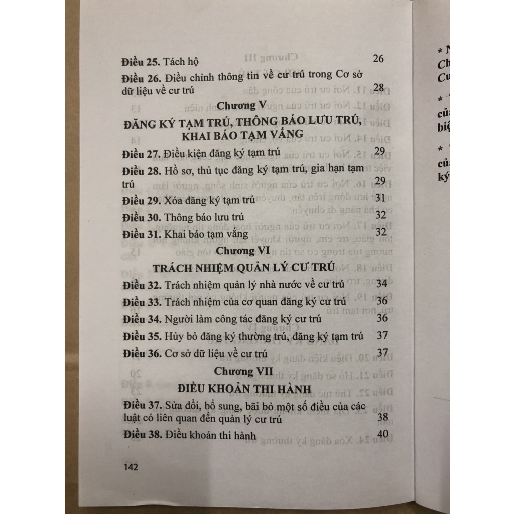 Sách Luật cư trú và các văn bản hướng dẫn thi hành