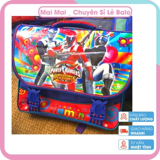 Cặp học sinh cấp 1 chống cong vẹo cột sống