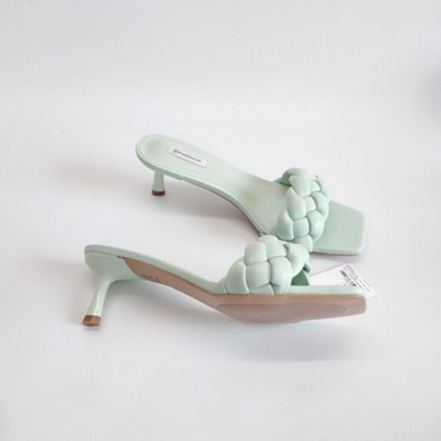 Guốc da quai tết Stradi.varus