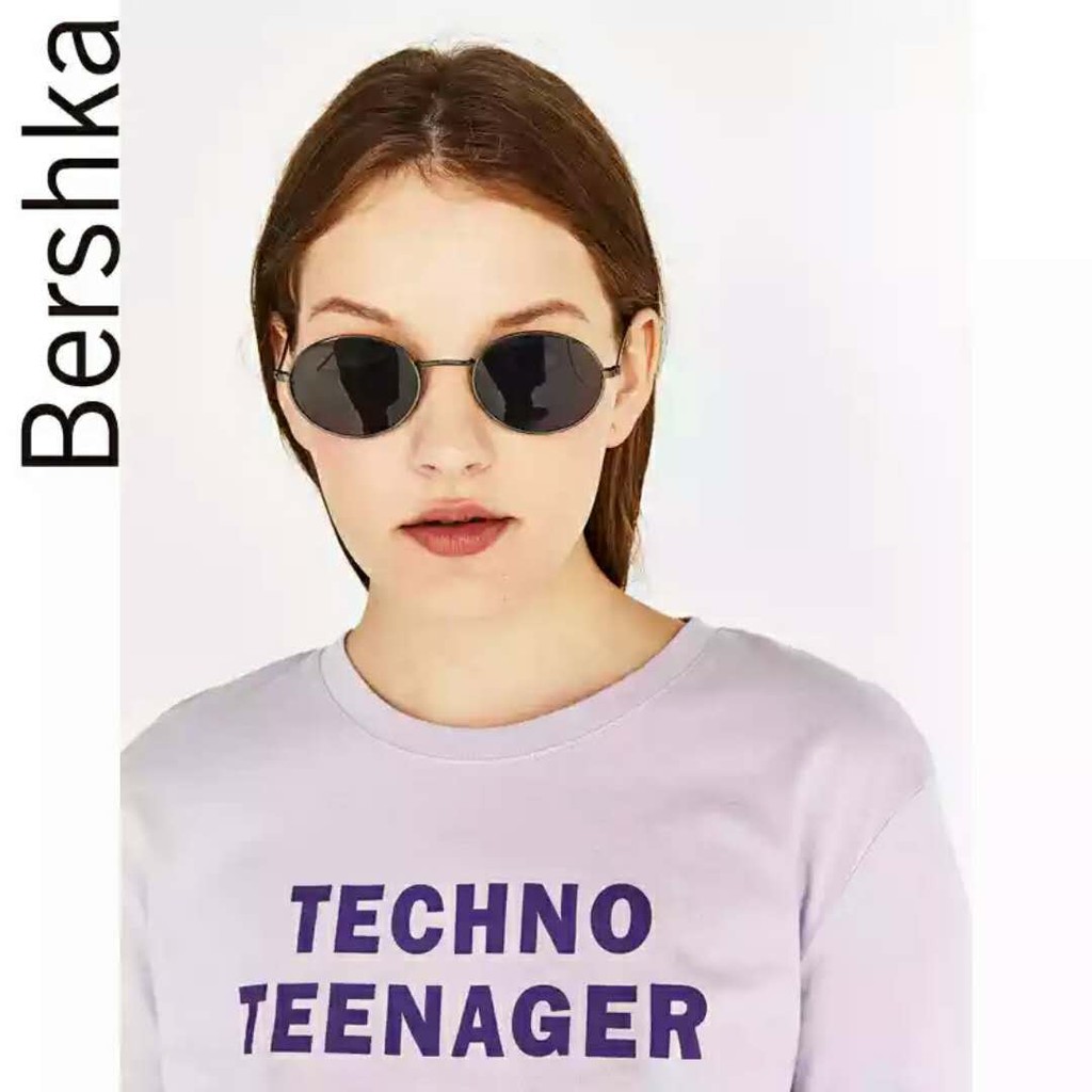 Áo phông Bershka Authentic