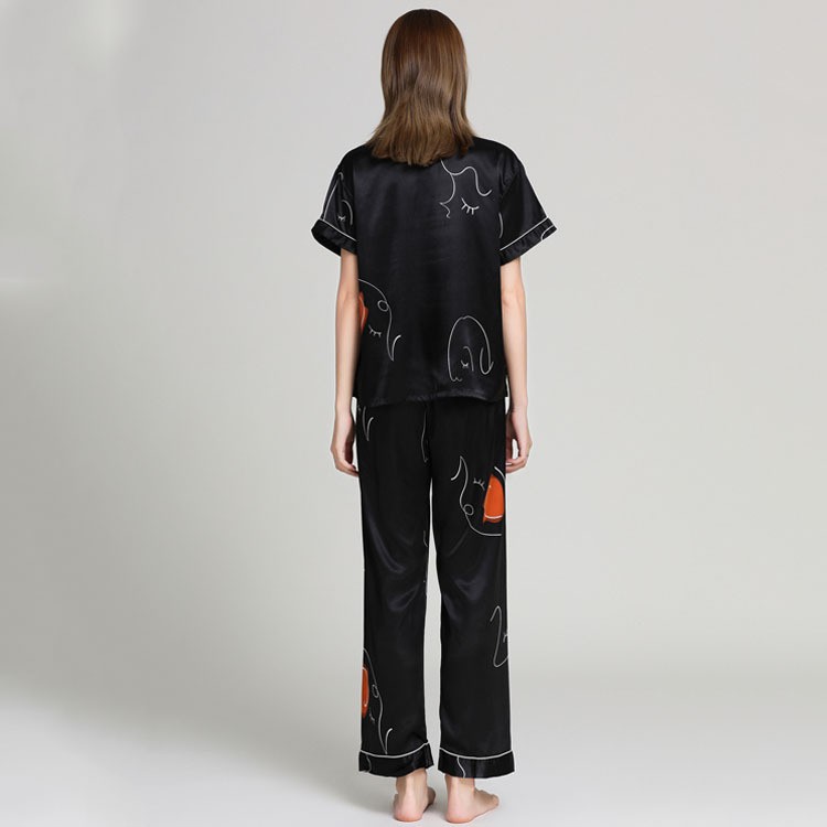 Bộ đồ ngủ lụa satin tay ngắn in họa tiết xinh xắn thời trang cho nữ