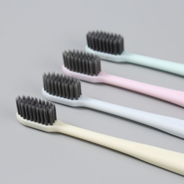 Hộp 4 bàn chải đánh răng ToothBrush Brosse Á Dents Nhật Bản