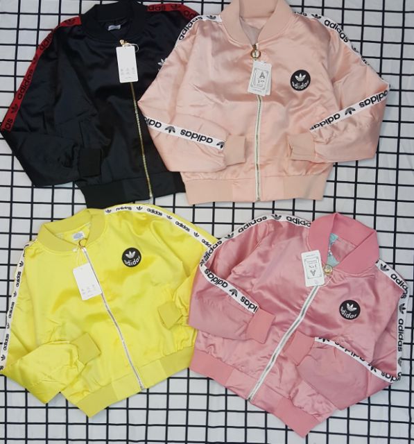 Phi lụa loại 1 chạy viền tay adidas | BigBuy360 - bigbuy360.vn