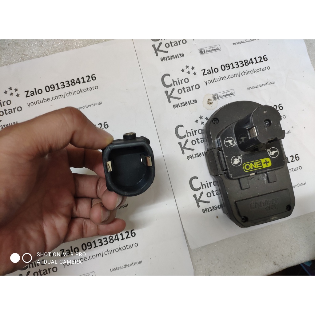 Bộ sạc dự phòng và lấy nguồn dùng cho pin Ryobi One+ có hỗ sạc nhanh QC 3.0