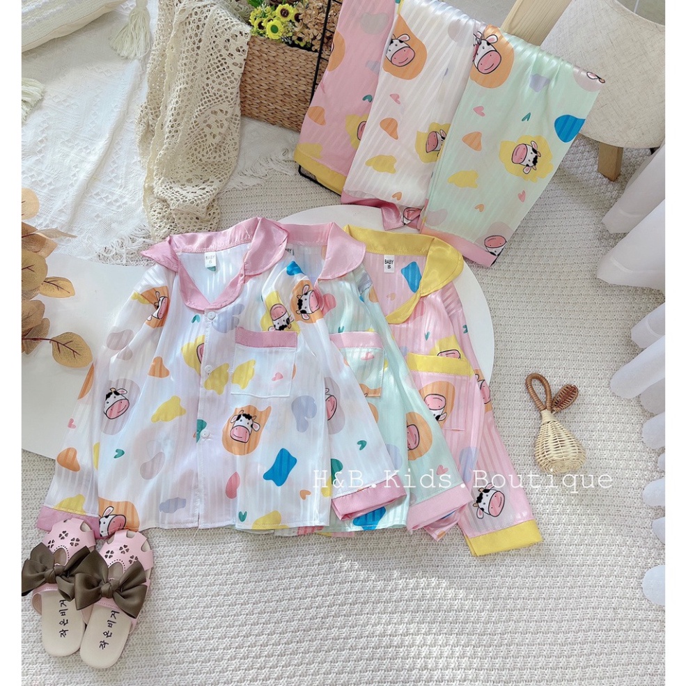 Bộ gấm satin bò sữa size nhỡ bé gái