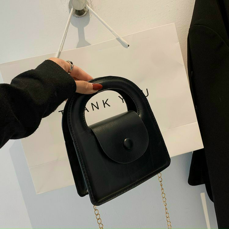 Túi xách mini đeo chéo dáng vuông 2 màu đen trắng phong cách nước ngoài hot trend