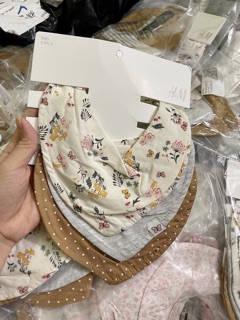 Yếm HM auth