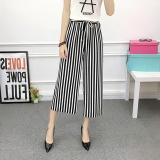 Quần lửng ống rộng cá tính