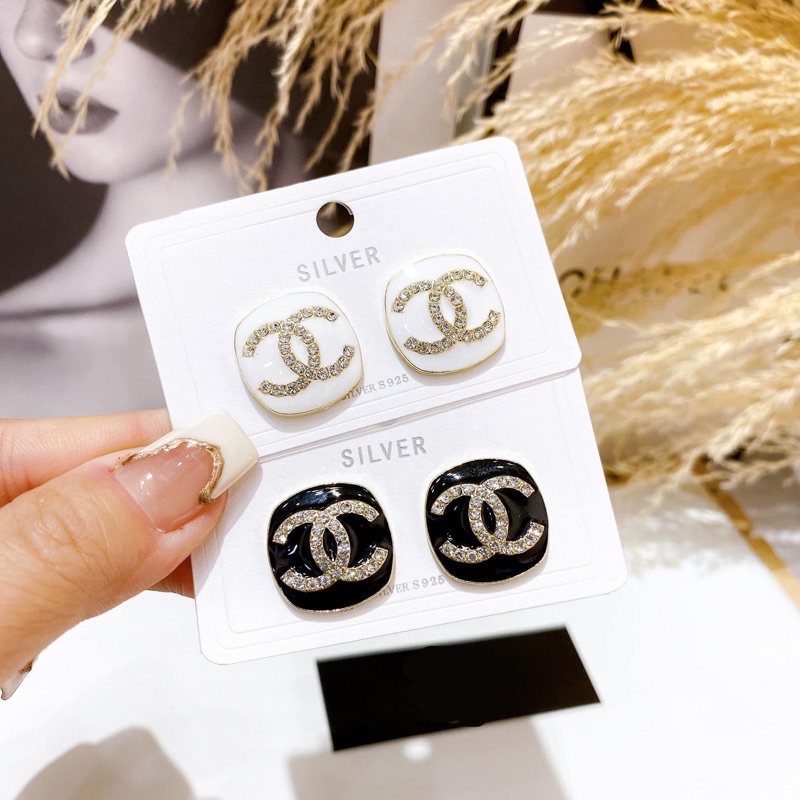 Khuyên tai vuông 2 màu