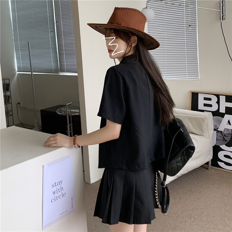 Áo khoác ngắn tay dáng ngắn blazer 5 màu dễ phối ngày hè | BigBuy360 - bigbuy360.vn