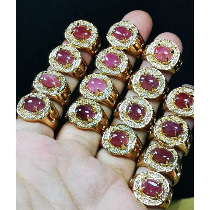 Đá Ruby Tự Nhiên Nhiều Màu Sắc