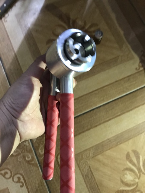 Kìm dập nắp chai lọ chiết- bán kính 20mm