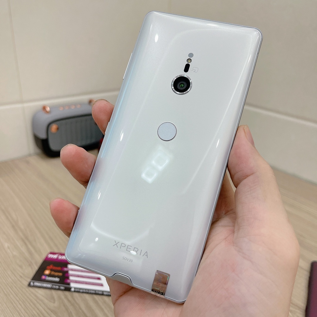 Điện thoại Sony Xperia XZ3 - Màn OLED 6.0 2K Snap 845