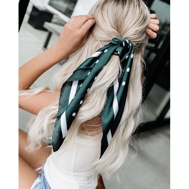 Khăn turban lụa vuông size 70x70cm in chấm bi - Maben