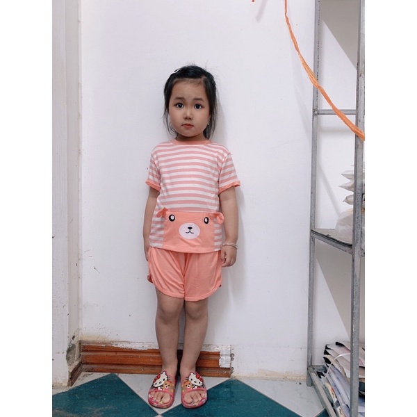 Bộ quần áo cộc tay chui cổ mùa hè Minky mom vải thun lạnh mềm mát hình gấu phối kẻ bé trai bé gái 6-16kg