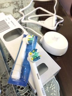 BÀN CHẢI ĐIỆN ORAL B Úc