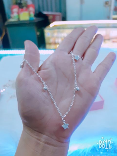 Lắc chân bạc