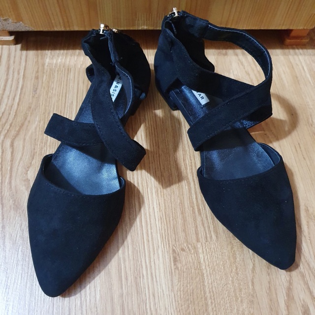 Giày hiệu Hàn Quốc new 98% size 38,39