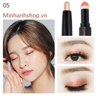 KẺ MÀU MẮT HAI ĐẦU