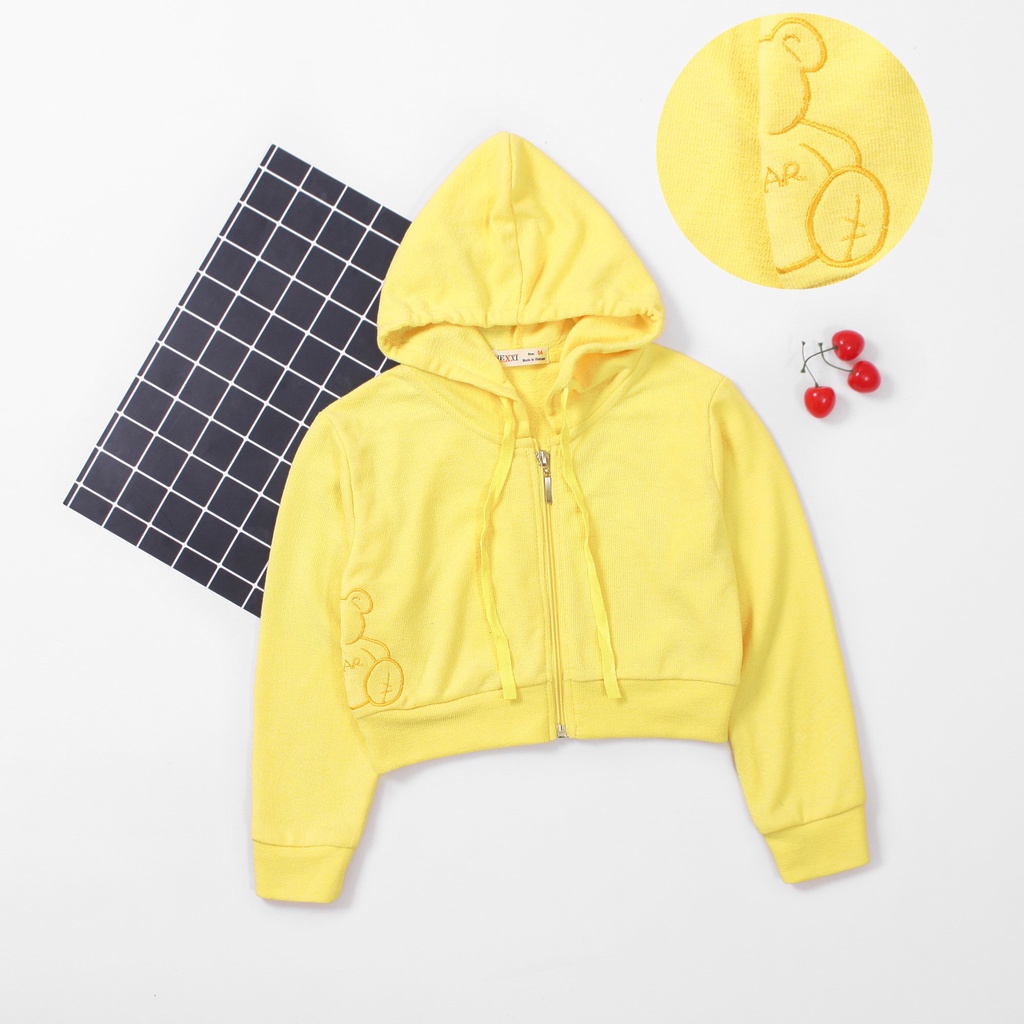 2208.AO KHOAC LEN BG THEU GAU