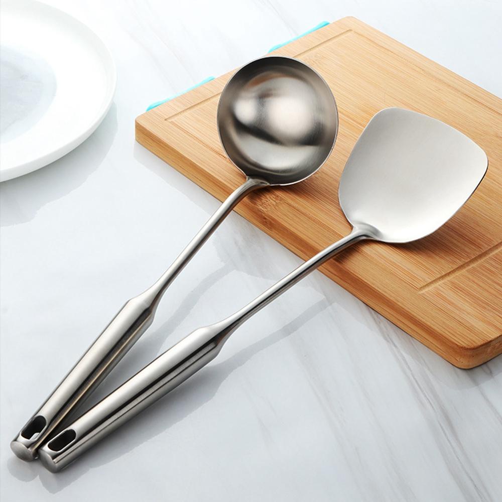 Xẻng Xúc Thức Ăn Cán Dài Treo Tường Tiện Lợi