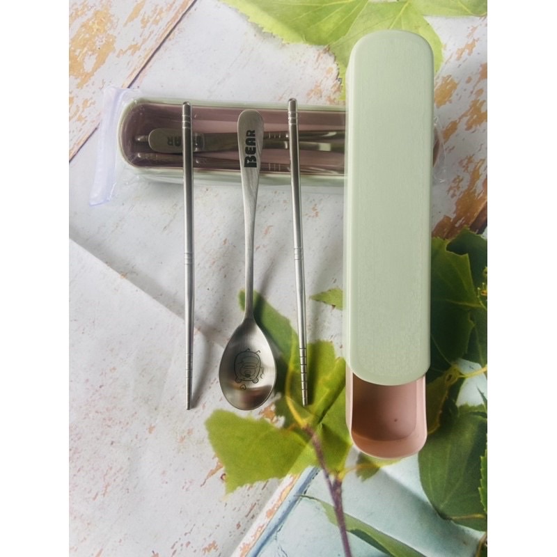 Bộ muỗng đũa cá nhân hình gấu .Bộ thìa đũa văn phòng inox 304 cao cấp tiện dụng
