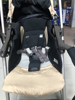 Xe Đẩy Combi Ricco W