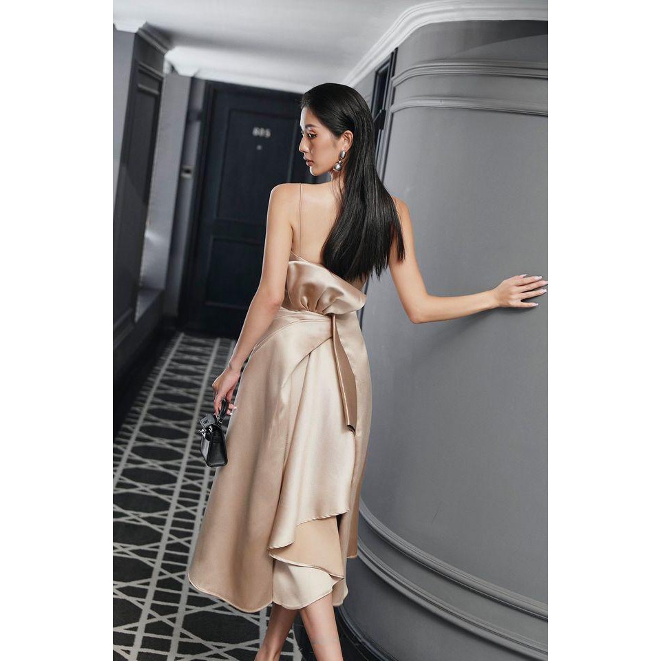 Đầm dự tiệc sang trọng thiết kế hai dây, cách điệu phần lưng Shadow | BigBuy360 - bigbuy360.vn