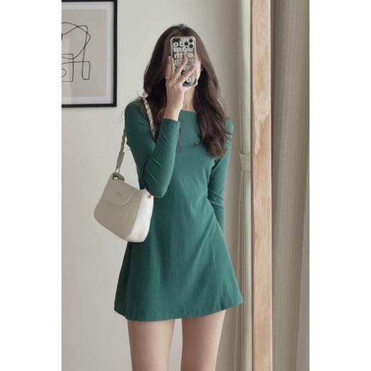 Đầm thun trơn basic tay dài cổ tròn hở lưng ngắn trên gối dáng xòe