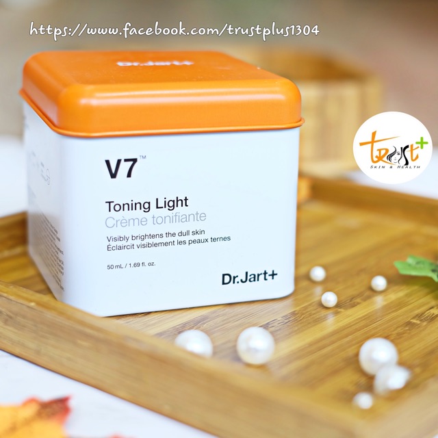 KEM DƯỠNG MẶT TRẮNG DA TONING LIGHT V7 DR.JART+