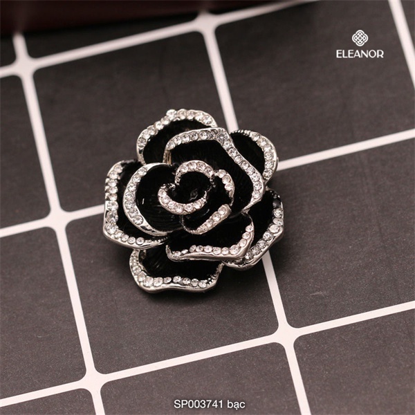 Ghim cài áo nữ Eleanor Accessories hình bông hoa đính đá phụ kiện trang sức thời trang quý phái