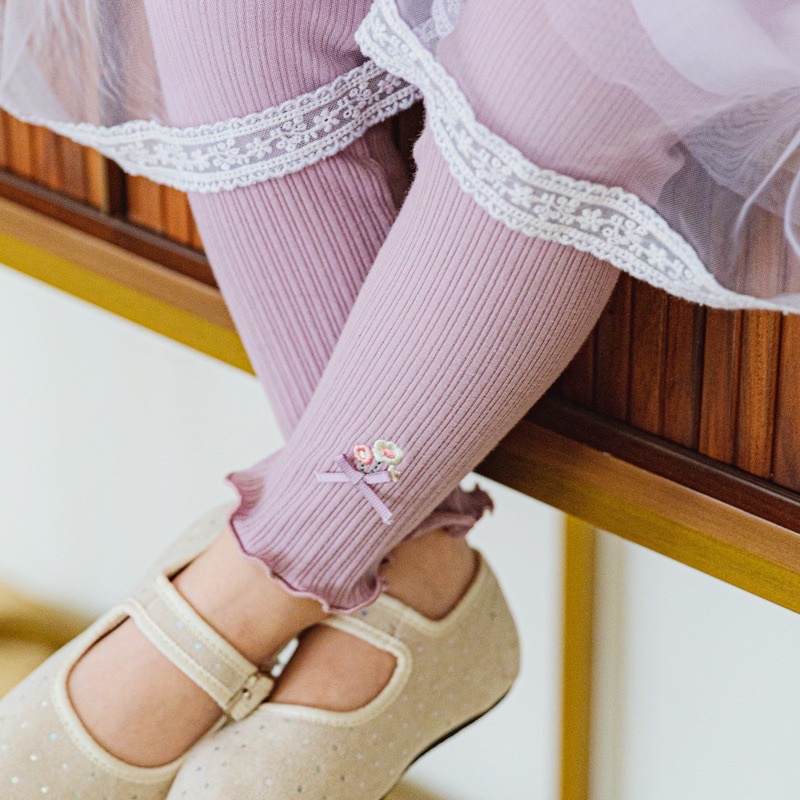 Legging đính nơ hoa xuất Hàn cho bé