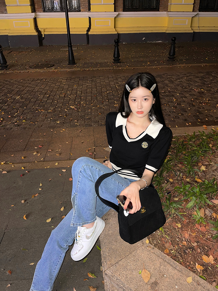 SUXI Áo croptop dệt kim tay ngắn thiết kế cổ chữ V dành cho nữ