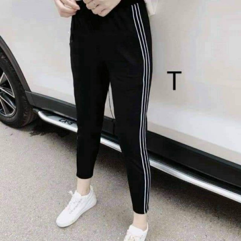 Quần baggy viền sọc nhũ