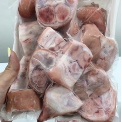 Móng heo cắt sẵn khay 1kg