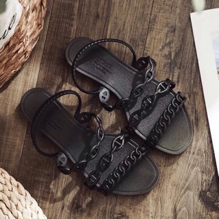 Sandal xích