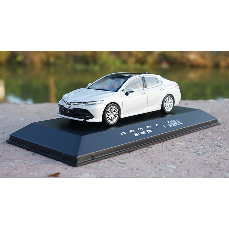 Mô Hình Xe Camry Cao Cấp