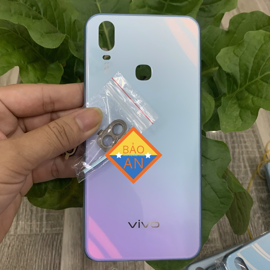 Lưng vỏ vi vo Y11 -zin gồn lưng ,kính cam ,nút bấn
