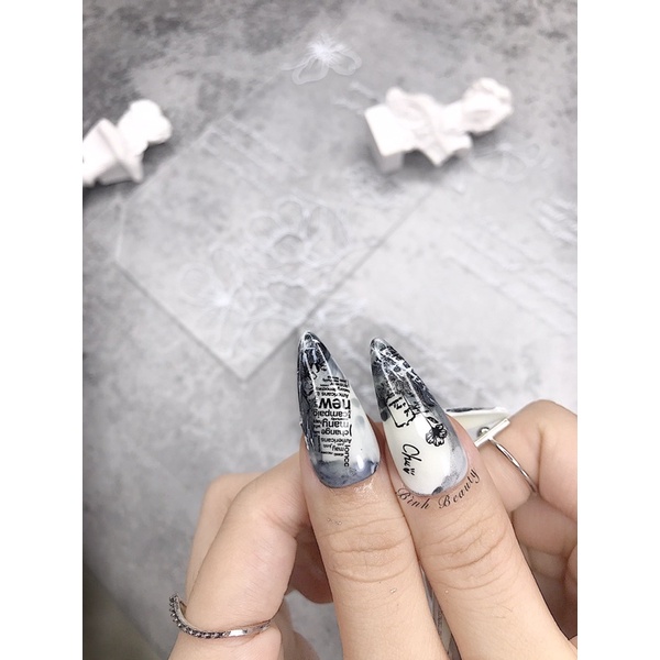 NAIL Box - thiết kế hoa kết hợp Sơn đen trắng hot Trend siêu đẹp