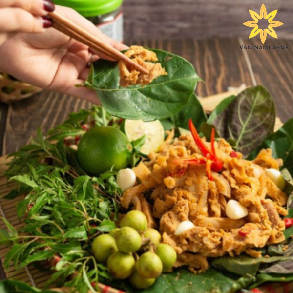 Thịt Chua Vị Tỏi Ớt Trường Foods Đặc Sản Thanh Sơn Phú Thọ Hộp 250 Gram | BigBuy360 - bigbuy360.vn