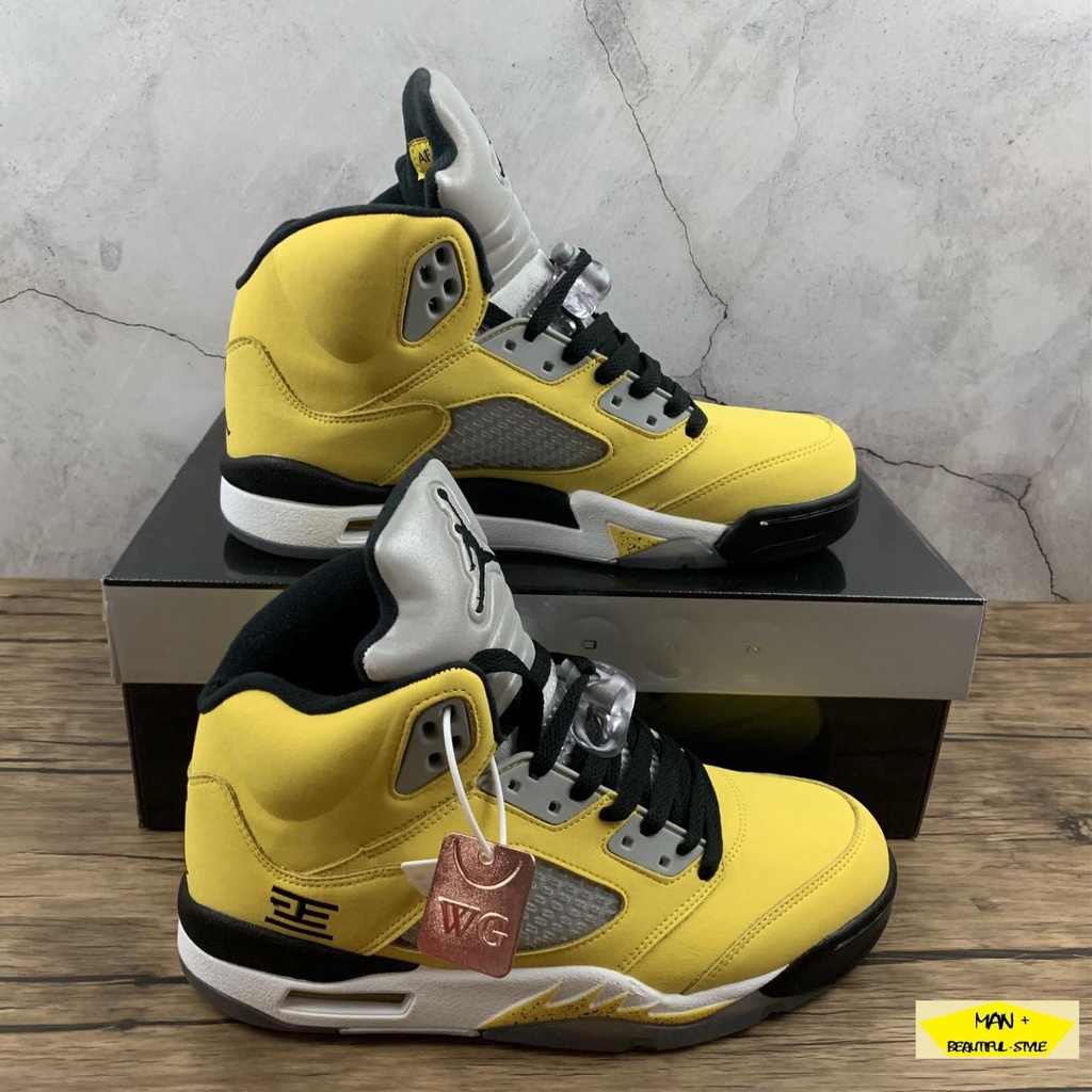 (GIẢM GIÁ CỰC SỐC) Giày thể thao Air Jordan 5 Retro Tokyo T23 vàng đế trắng siêu đẹp, hiện đại cho nam và nữ